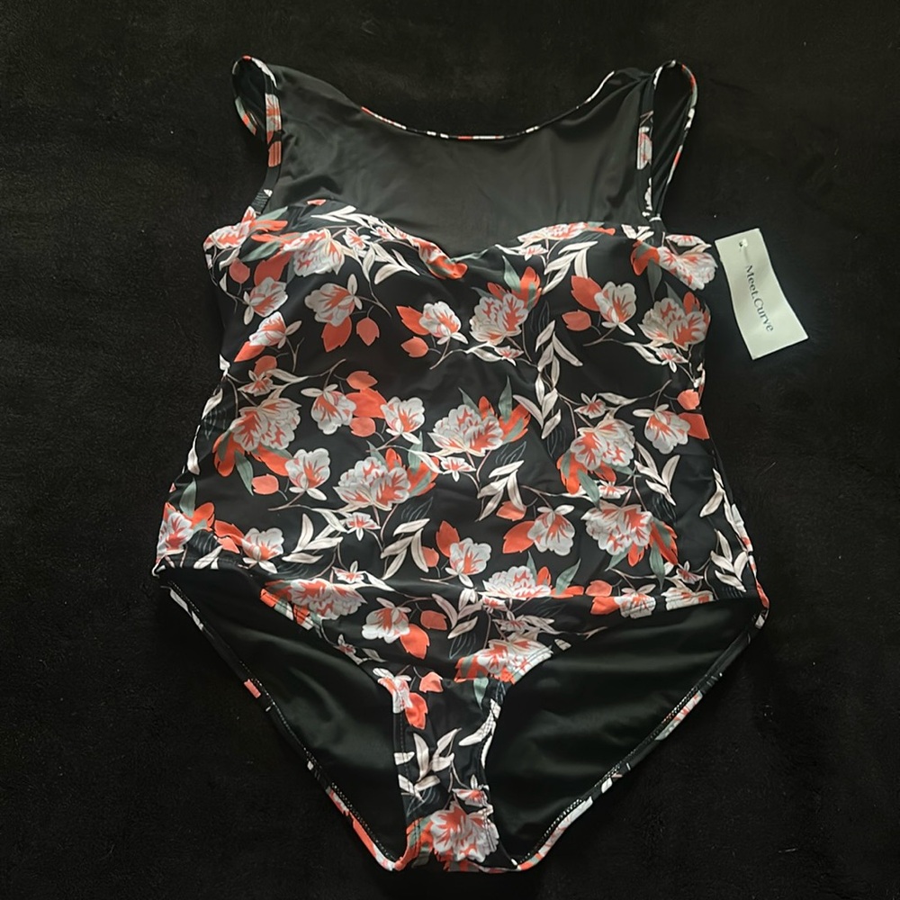 Meet curve one piece swim xl